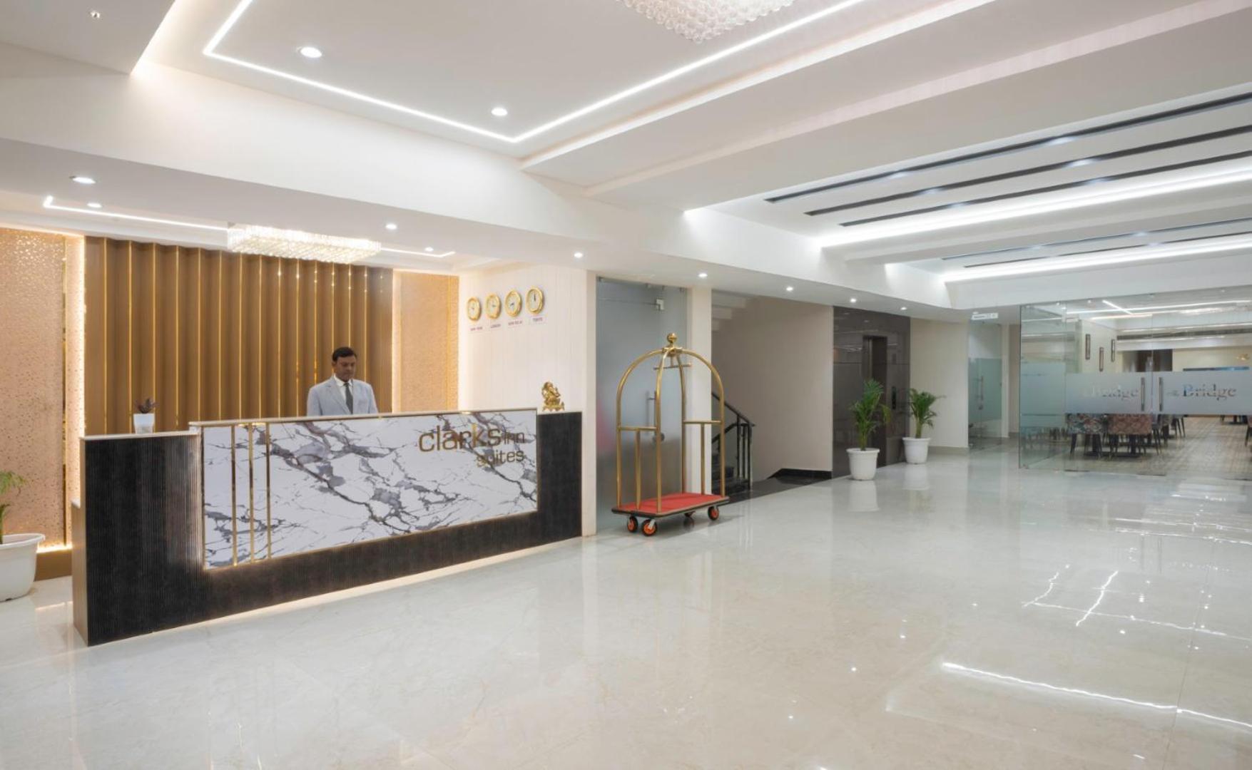Clarks Inn Suites Agra Near Tajmahal Eksteriør billede